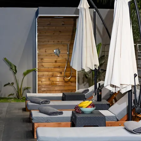 Villa μr & μrs Grey -private Luxury Ambelókipoi