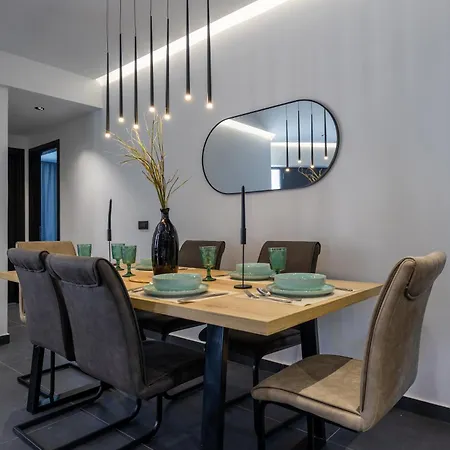 μr & μrs Grey -private Luxury Villa Ambelókipoi