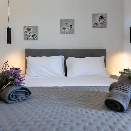 Villa μr & μrs Grey